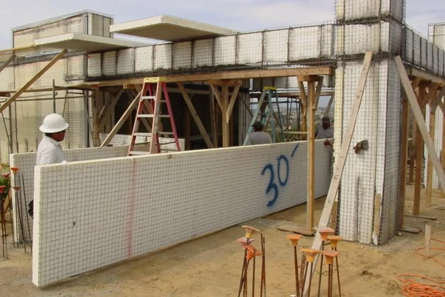 Construction of a house with foam walls.